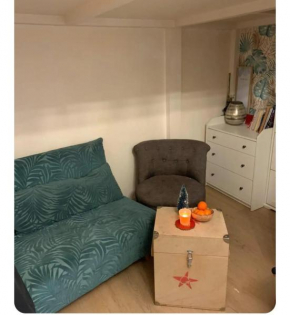 little cute apartment great location